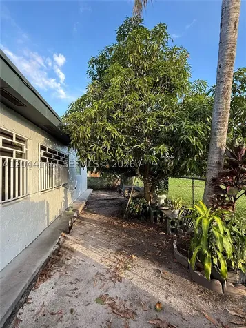 15622 SW 142nd Court Miami FL 33177