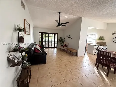 15622 SW 142nd Court Miami FL 33177