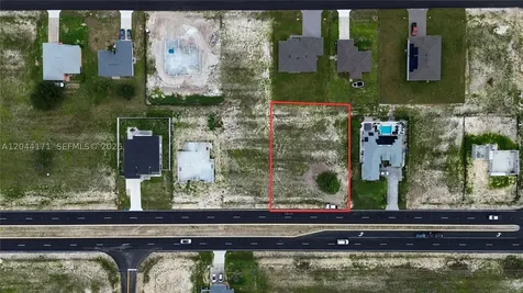 504 E Diplomat Parkway Cape Coral FL 33142