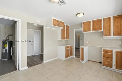 312 Hollywood Lehigh Acres FL 33936