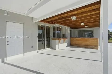 312 Hollywood Lehigh Acres FL 33936