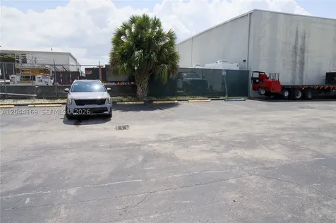 7215 NW 41st Street Miami FL 33166
