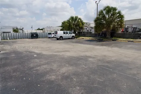 7215 NW 41st Street Miami FL 33166