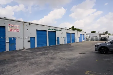 7215 NW 41st Street Miami FL 33166