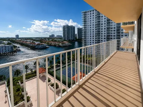 290 174th Street Sunny Isles Beach FL 33160