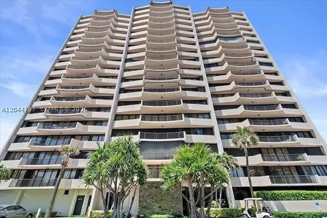4200 N Ocean Drive Riviera Beach FL 33404