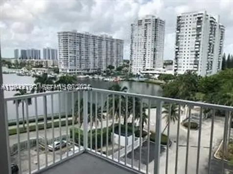 2801 NE 183rd Street Aventura FL 33160