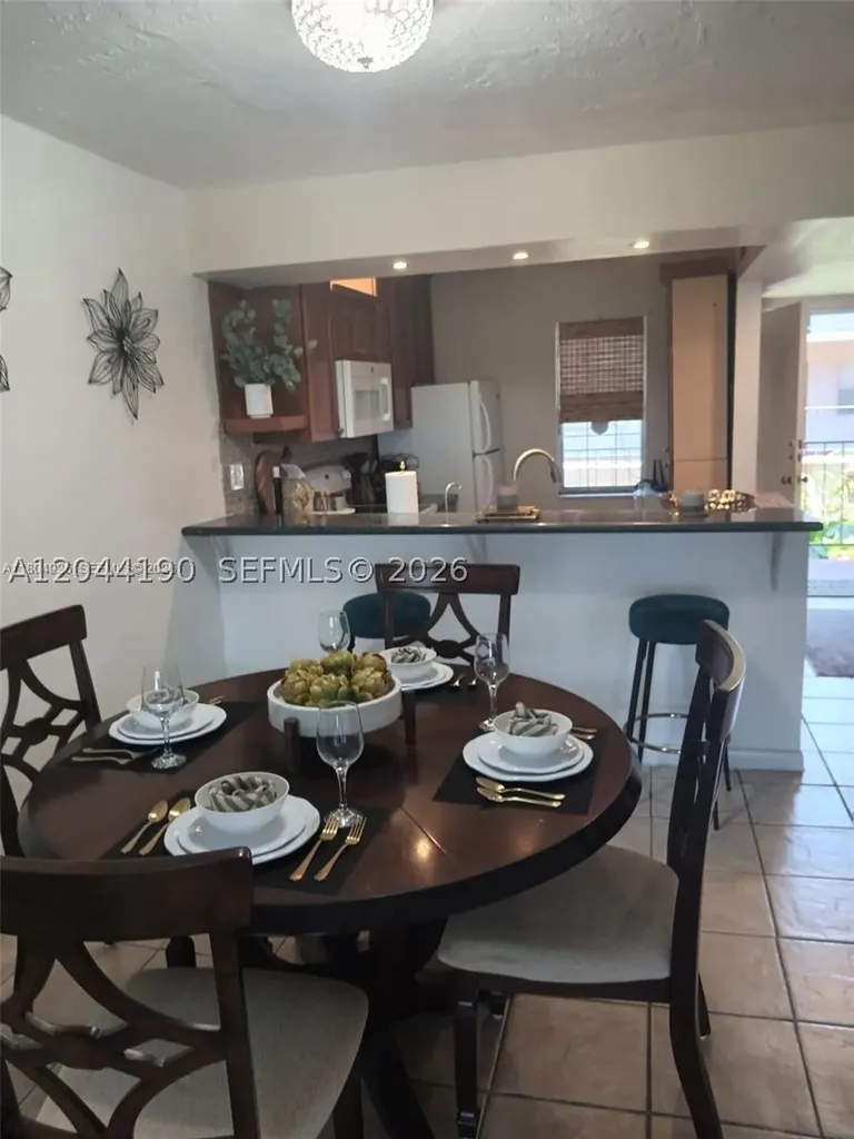 2821 Somerset Drive Lauderdale Lakes FL 33311