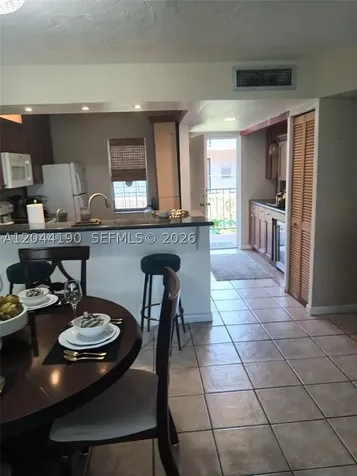 2821 Somerset Drive Lauderdale Lakes FL 33311