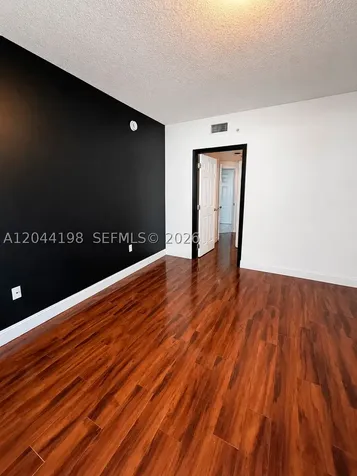 17145 N Bay Road Sunny Isles Beach FL 33160