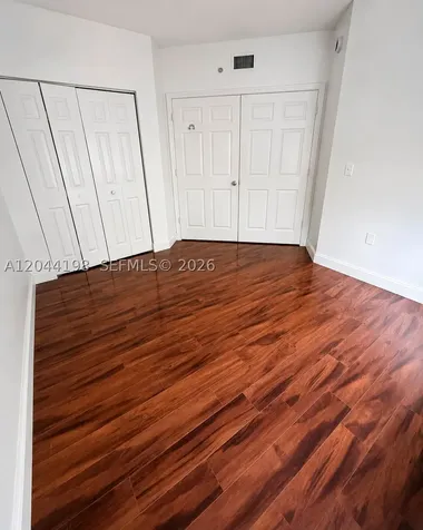 17145 N Bay Road Sunny Isles Beach FL 33160