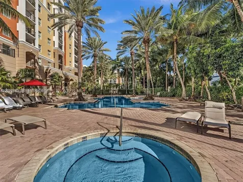 17145 N Bay Road Sunny Isles Beach FL 33160