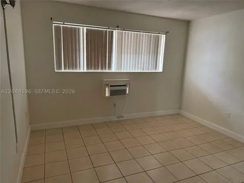 19001 NE 2nd Avenue Miami FL 33179