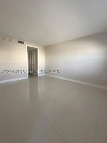 4141 Nautilus Drive Miami Beach FL 33140