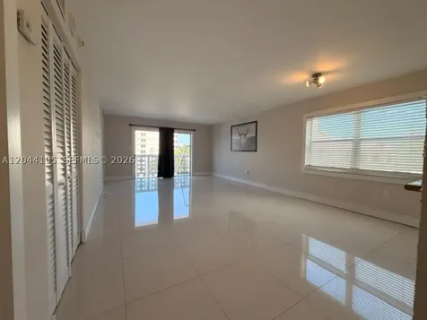 4141 Nautilus Drive Miami Beach FL 33140