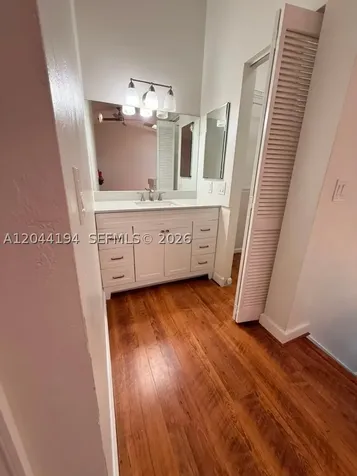 4182 S Pine Island Road Davie FL 33328