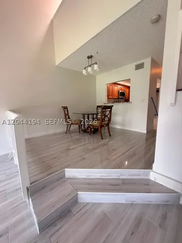 4182 S Pine Island Road Davie FL 33328