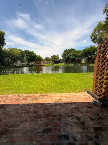 4182 S Pine Island Road Davie FL 33328