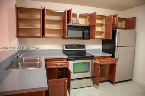 10105 W Sunrise Boulevard Plantation FL 33322