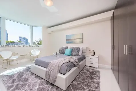 300 S Pointe Drive Miami Beach FL 33139