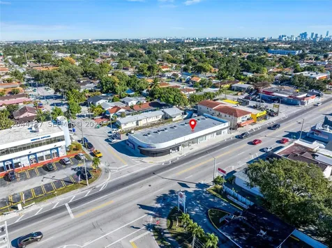 3241 NW 7th Street Miami FL 33125