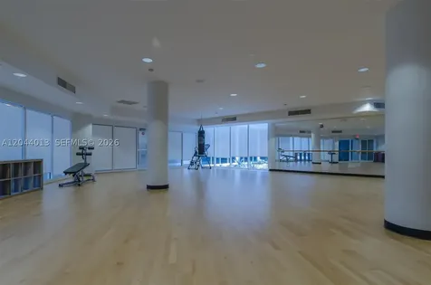 20281 E Country Club Drive Aventura FL 33180