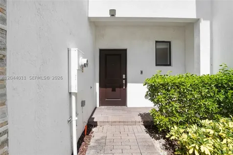 20610 NE 5th Place Miami FL 33179