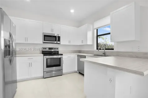 20610 NE 5th Place Miami FL 33179