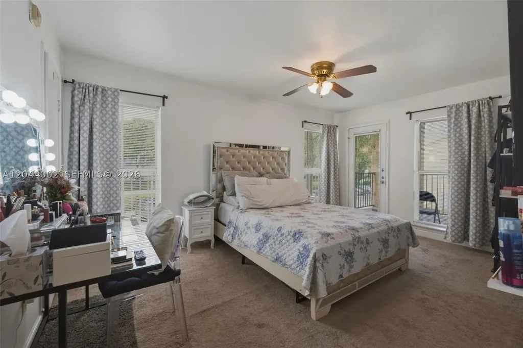 977 Riverside Drive Coral Springs FL 33071