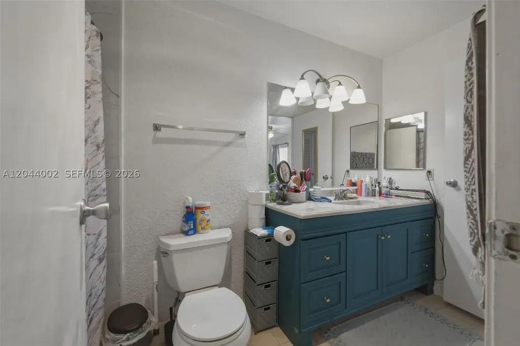 977 Riverside Drive Coral Springs FL 33071