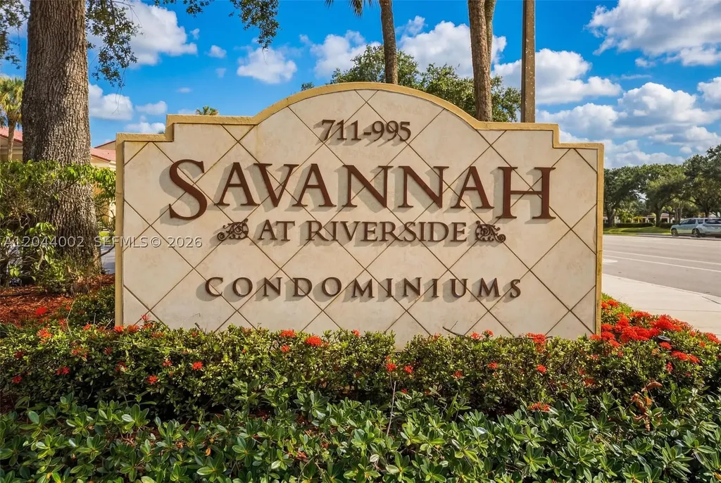 977 Riverside Drive Coral Springs FL 33071