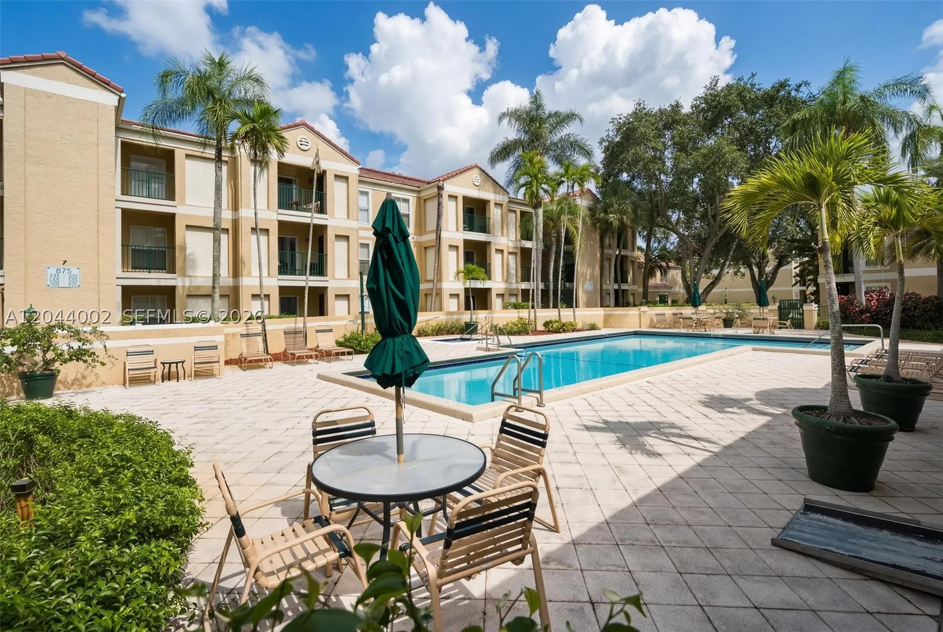 977 Riverside Drive Coral Springs FL 33071