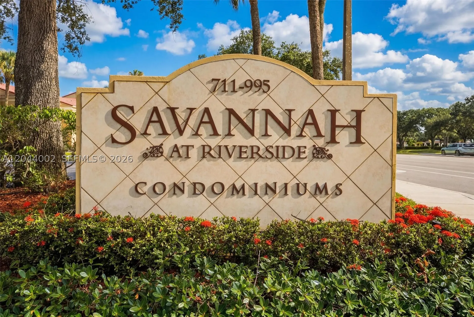 977 Riverside Drive Coral Springs FL 33071