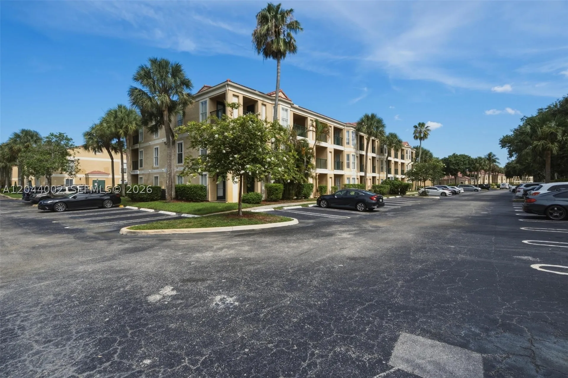 977 Riverside Drive Coral Springs FL 33071