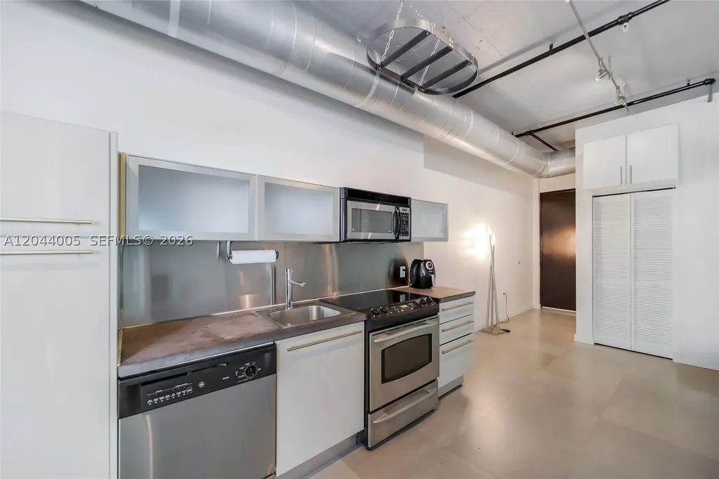 1700 Meridian Avenue Miami Beach FL 33139