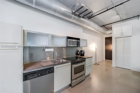1700 Meridian Avenue Miami Beach FL 33139