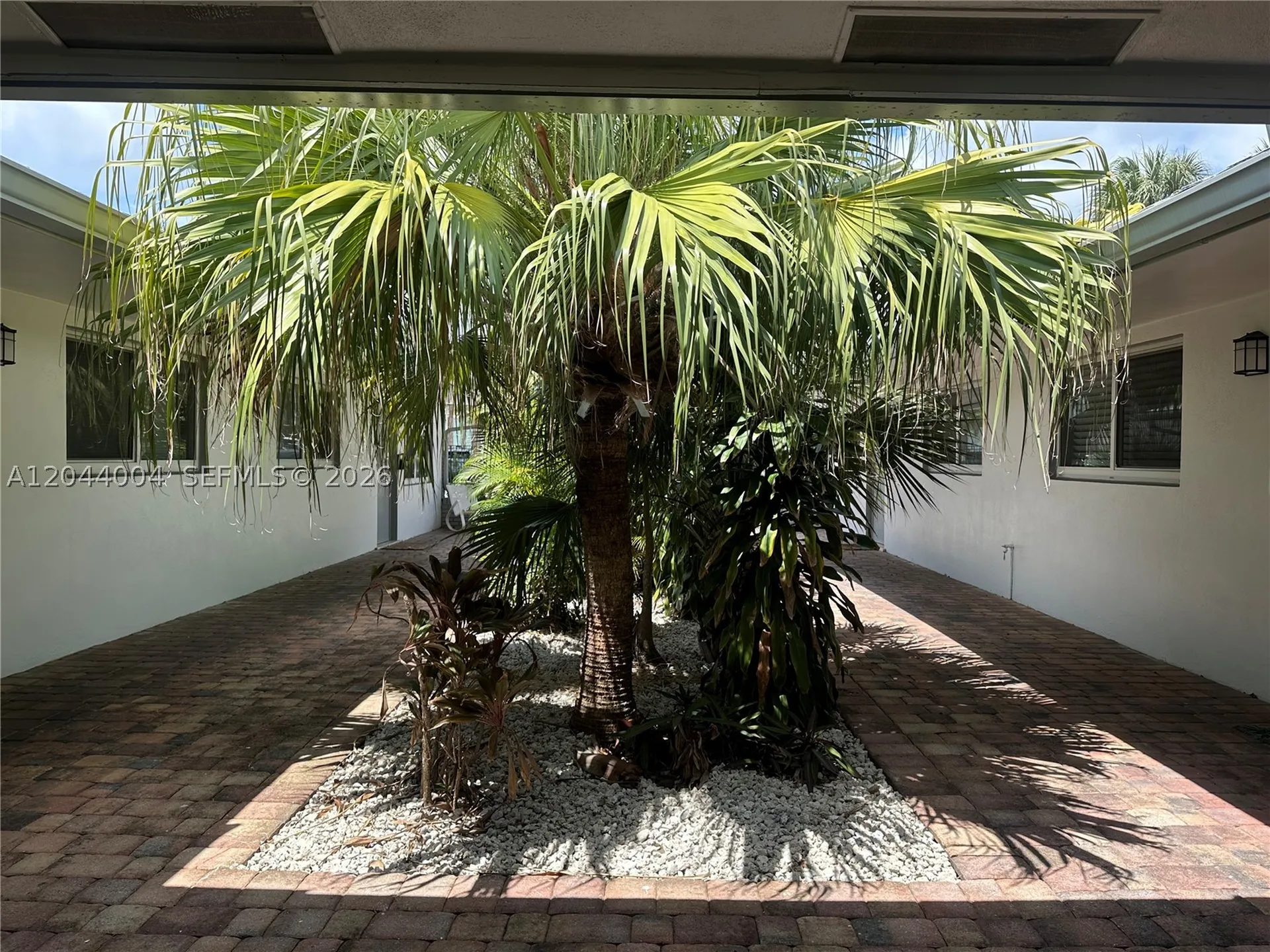 3700 NE 22nd Avenue Lighthouse Point FL 33064