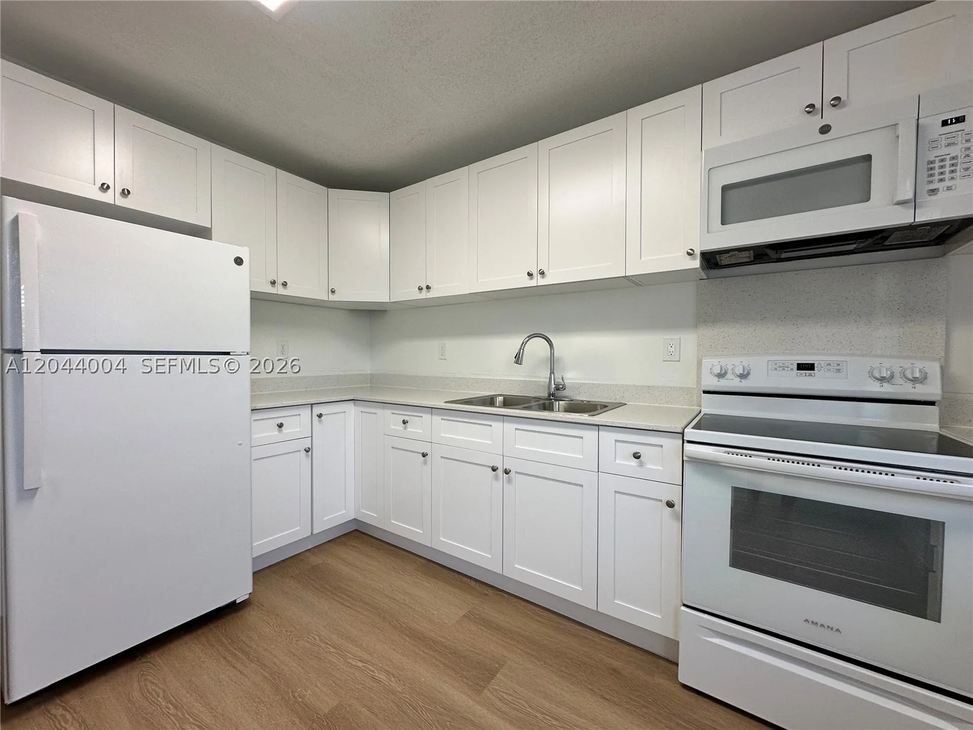 3700 NE 22nd Avenue Lighthouse Point FL 33064