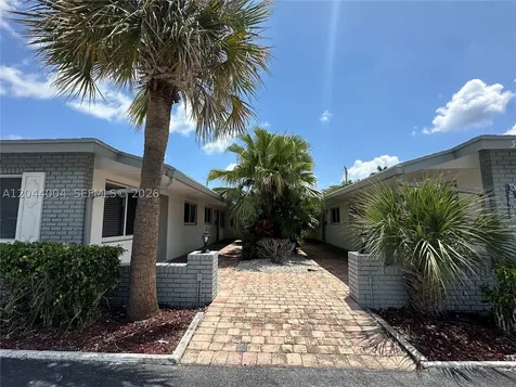 3700 NE 22nd Avenue Lighthouse Point FL 33064