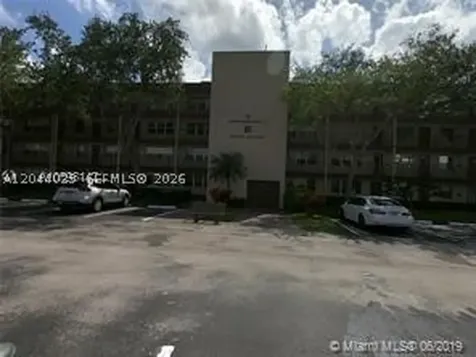 300 SW 134th Way Pembroke Pines FL 33027