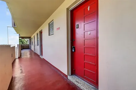 1501 NE 191st Street Miami FL 33179