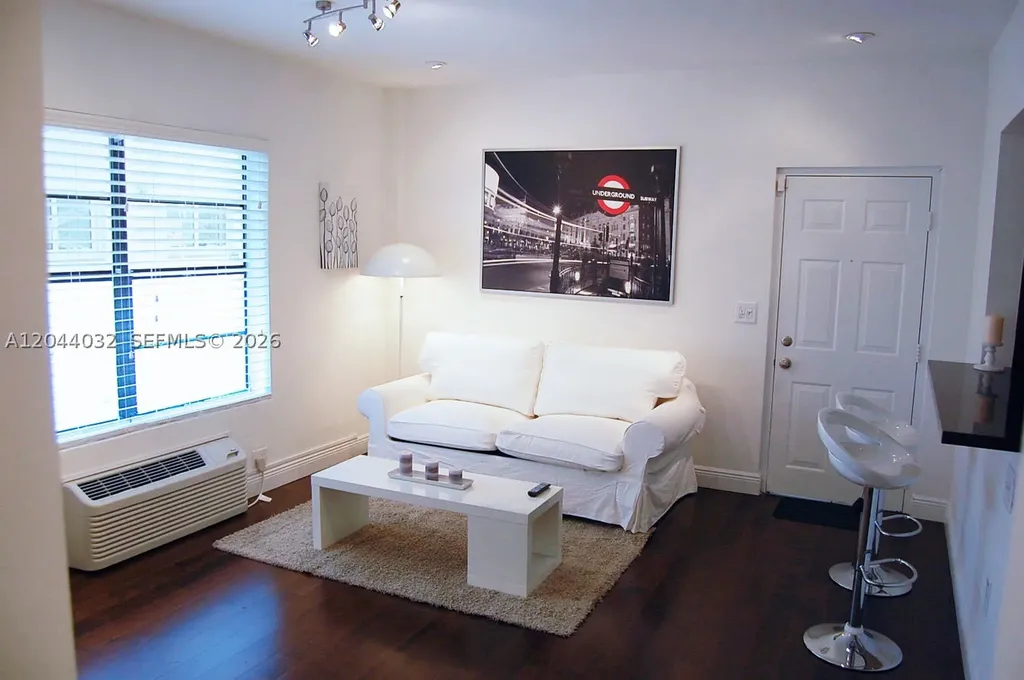 934 Michigan Avenue Miami Beach FL 33139