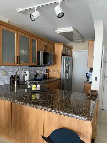 2899 Collins Avenue Miami Beach FL 33140
