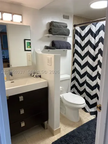 2899 Collins Avenue Miami Beach FL 33140