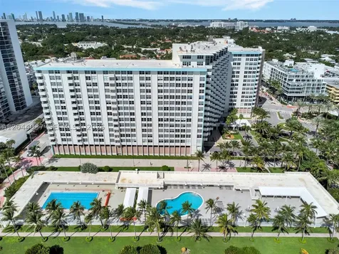 2899 Collins Avenue Miami Beach FL 33140