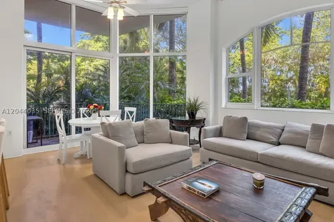 20000 E Country Club Drive Aventura FL 33180