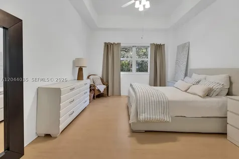 20000 E Country Club Drive Aventura FL 33180