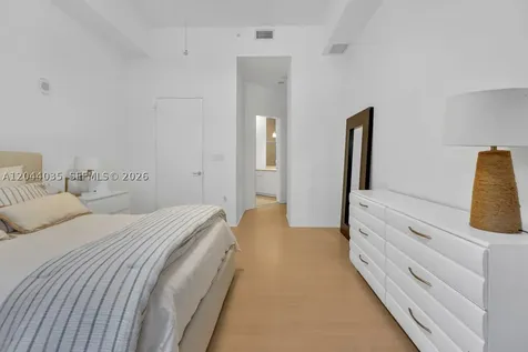 20000 E Country Club Drive Aventura FL 33180