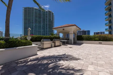 20000 E Country Club Drive Aventura FL 33180
