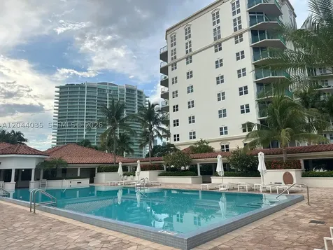 20000 E Country Club Drive Aventura FL 33180